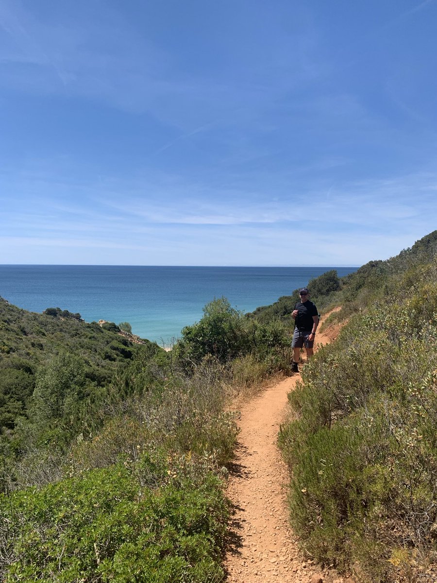 The Fisherman’s Trail, part of the Rita Vicentina, is a 226 km walk along the southern coast of Portugal. Yesterday we completed a small portion, finishing in Selema. The elevation is far greater than my experience with other coastal walks. We certainly earned our 🍻! 🇵🇹😎