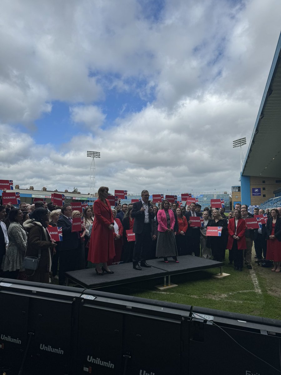 And we’re off! Labour leader Keir Starmer here in Gillingham for the first day of the general election campaign
