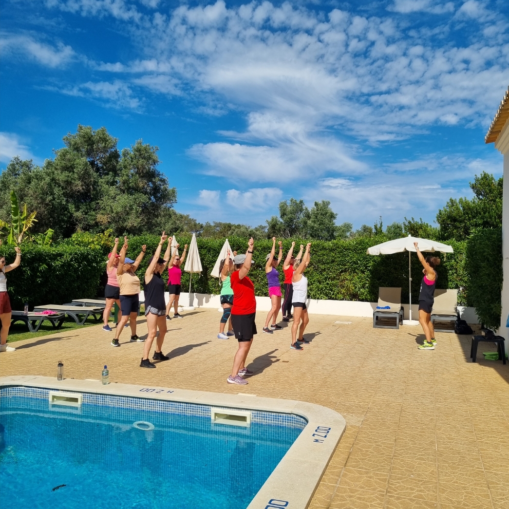 Zumba Time 🔥😎🥳 #zumbafitness #fithessholiday #portugalbootcamp #fitnesscamps #portugaladventure #ladiesonlyfitness 

motivatebootcamp.co.uk