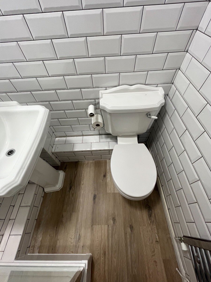 Karndean Knight Tile in Washed Character Oak. A fantastic fitting by Kieran of <a href="/AkaFlooring/">AKA Flooring Ltd</a> <a href="/karndeanUK/">Karndean Designflooring UK</a>