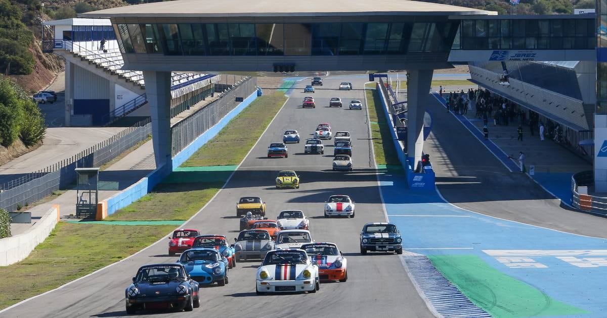 El automovilismo llega este fin de semana al Circuito de jerez con el 'Jerez Classics' buff.ly/3US9C1h