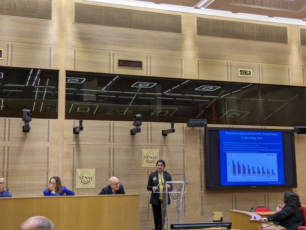 Great presentation from @rochgerionc on implementation of geriatric interventions in US.  A distinguished guest for the DIALOG research day,  which takes place at the Luxembourg Palace. Thanks to @Senat and senator @JocelyneGuidez for their welcome