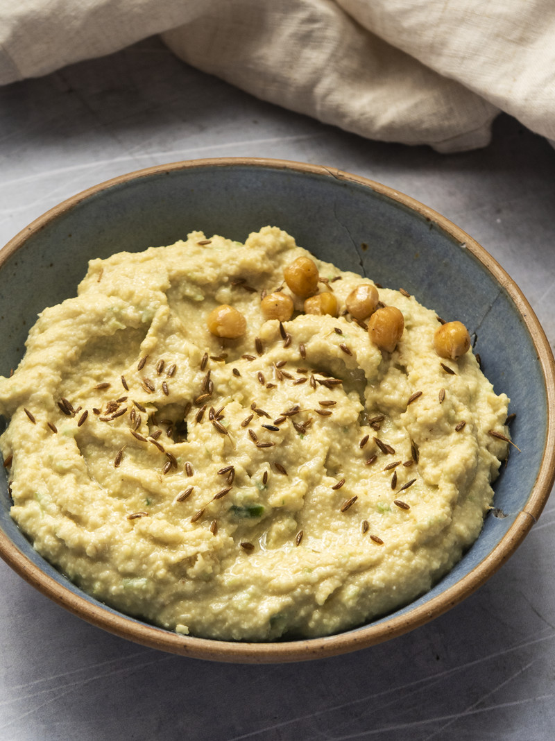 ⭐️ Green chilli hummus ⭐️

Find the full recipe here on my website: theslimmingfoodie.com/green-chilli-h…

I love the flavour of green chilli, and it's one of my favourite varieties of hummus- quick and easy to make and grat as a dip or a side.