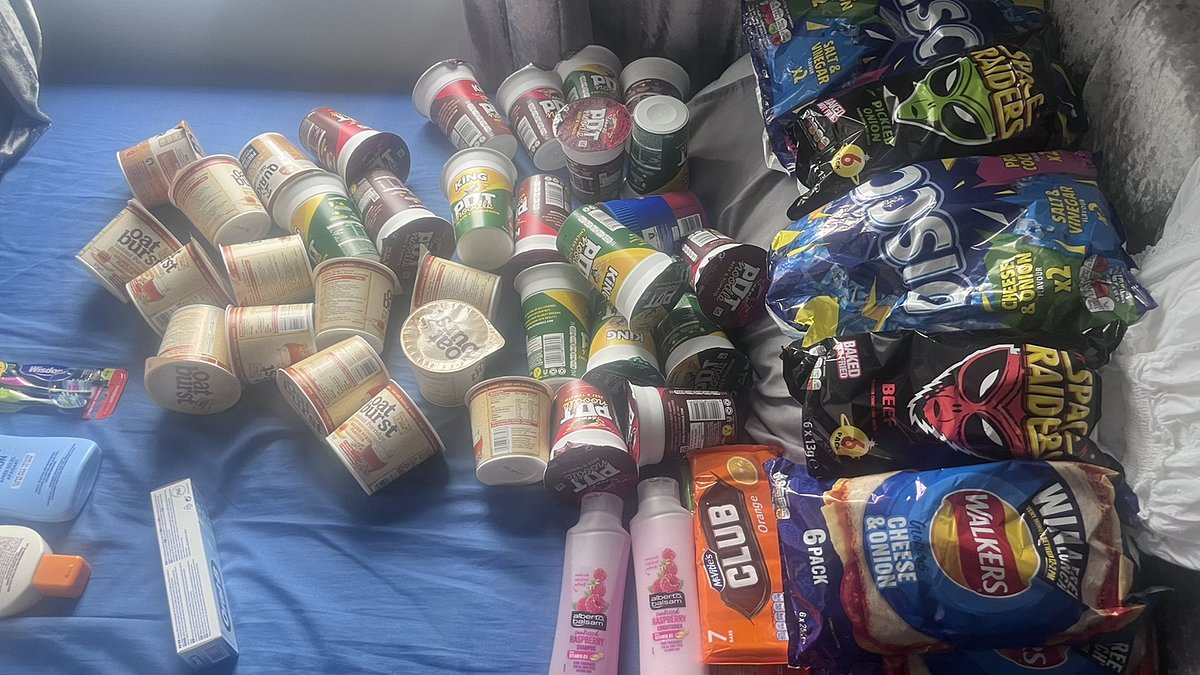 Fussy eater pays an extra £300 to bring additional suitcase filled with Pot Noodles, crisps, sausages and even a George Foreman grill so he can have bacon butties on holiday - despite going all-inclusive trib.al/yxfbt3E
