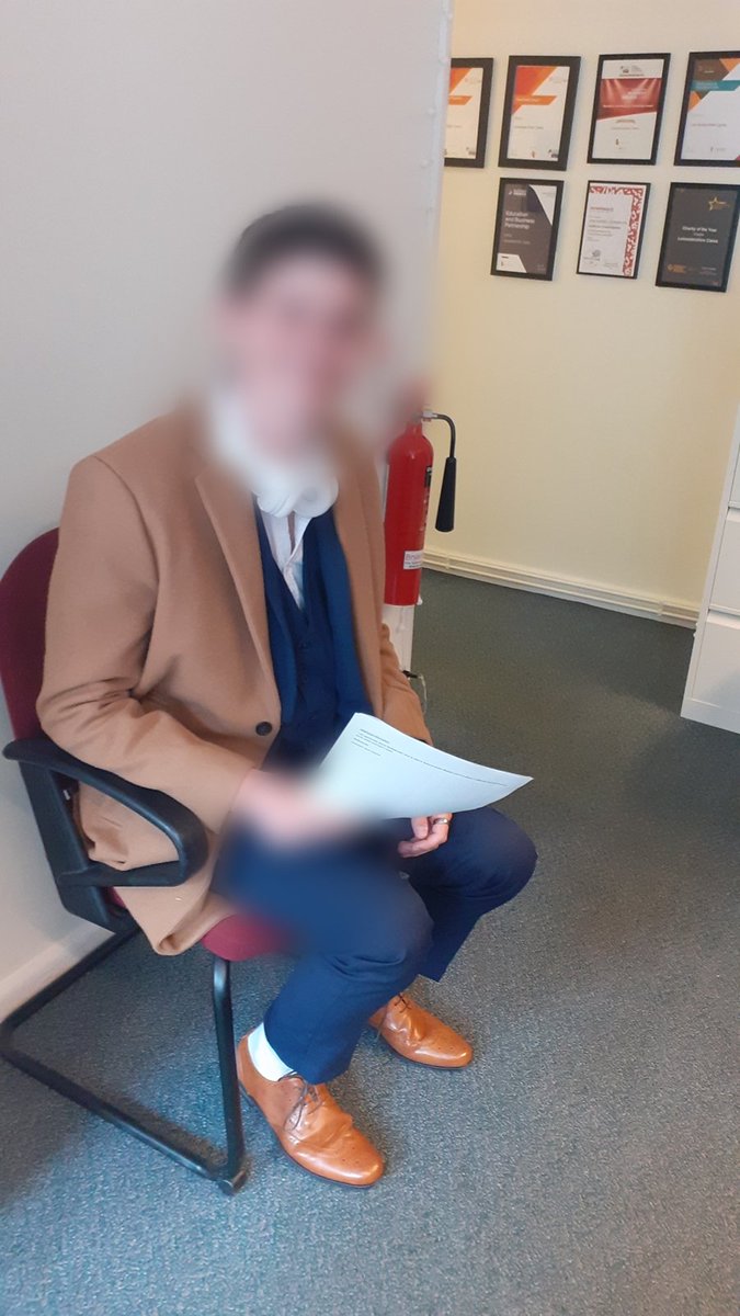 Our VIP participant was dressed smartly yesterday. We completed his goals and printed out his CV to facilitate job search. @VR_Network @LeicsPCC #creativity #togetherwecan #job #GoalSetting #aspirations