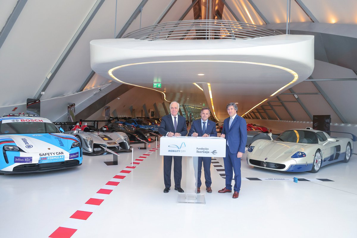 🤝🏽Acuerdo de intenciones entre RFEDA, <a href="/FadaInfo/">FADA Automovilismo</a> y <a href="/FundIbercaja/">Fundación Ibercaja</a>.

📝Consulta los detalles aquí: cutt.ly/1etLFr41