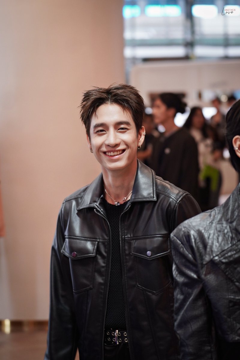 230524🖤🔥

พิ พ้ อ .. . 😅

<a href="/anotherboytj23/">P.RATCHAPHAT</a> 
#prompayy 
#YSLBEAUTYLIGHTCLUBxPROMMARK
#BeautyLightClubTH #YSLBEAUTYTH