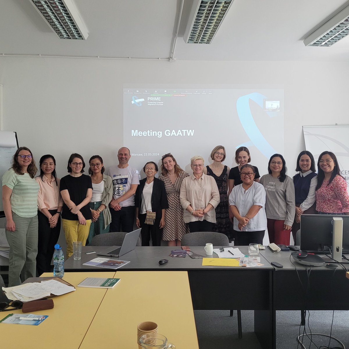 We hosted yesterday @CMR_Warsaw a big group from @GAATW_IS to discuss the importance of irregular migrants protection #PRIMEprojectEU. Thank you for the great meeting!