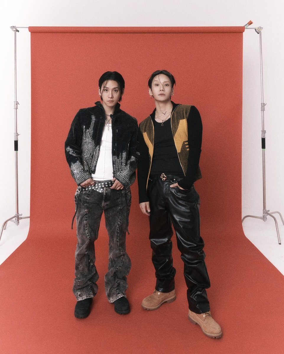 deukiee____'s tweet photo. NEW CHAPTER

Styling @pvrkjiyeon @paksngwook 
With @youknowjuno 
Hair &amp; makeup @the_hemes_mikaso91 @seo._.aaah 
Photo @alstjr518 

#kwontwins #profile https://t.co/r9cQAMbvZi