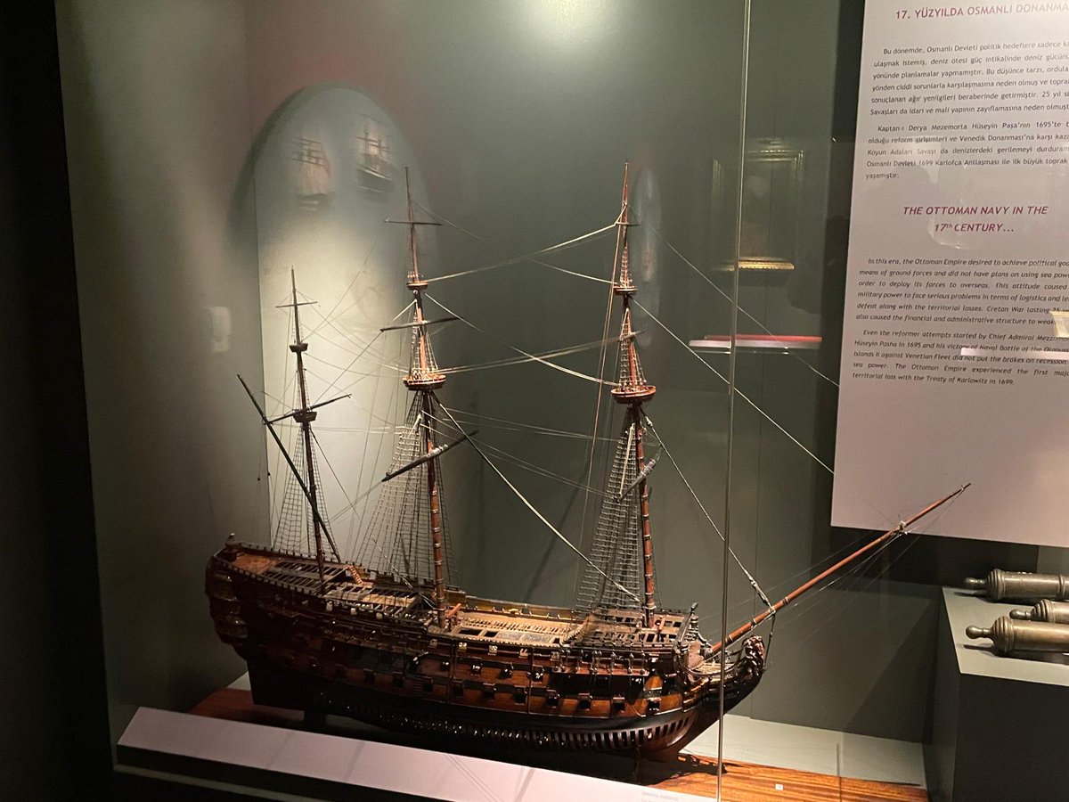 CharlesMillerLt's tweet photo. This is not a “Spanish Carrack” as the label suggests, but, under the gloop and poor restoration lurks a lost English Admiralty Board Model - note the double equestrian figurehead..it might be possible to ID this vessel in due course. #boatmodel #shipmodel 'Istanbul #navalmuseum https://t.co/9tmLT9sM0K