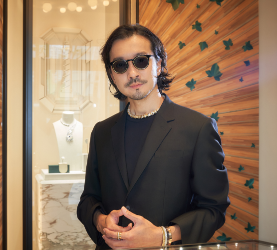 5月24日(金)にグランドオープンを迎える光と緑にあふれた新ブティックにローラ、板谷由夏、黒木メイサ、金子ノブアキなど豪華ゲストが来訪。

自然への賛美あふれるナチュラルでリラックスした空間でジュエリーを堪能しました。
bit.ly/3WNZnO8

#ブシュロン表参道