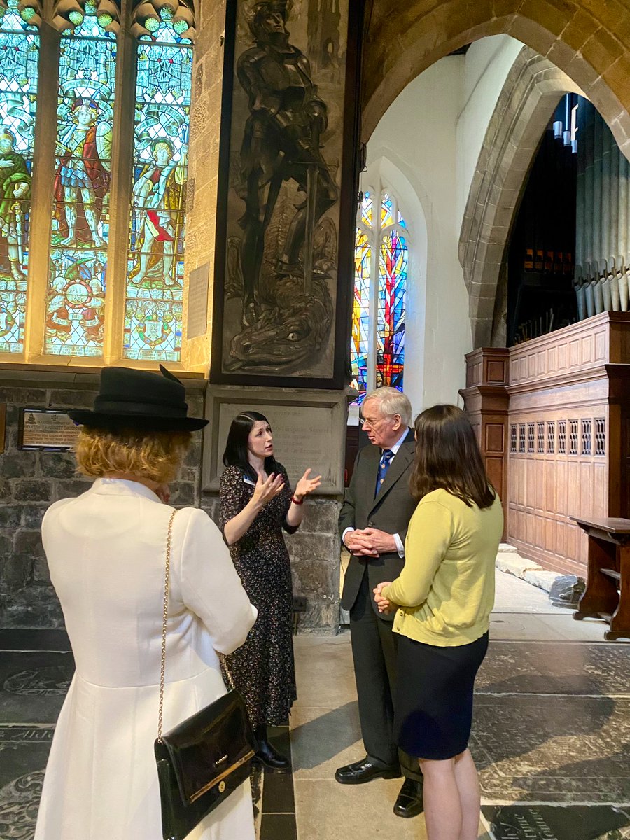 Yesterday, we had the pleasure of hosting Their Royal Highnesses The Duke and Duchess of Gloucester. They were treated to a performance by the Cathedral Choir and learned about our involvement in the @nationalssp and the work of our Lantern Initiative: newcastlecathedral.org.uk/community 🕯️