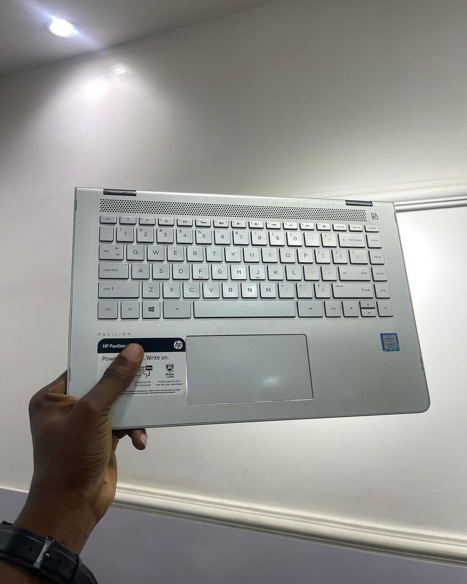 HP Pavilion 14

Core i7 8th Gen
14' Touchscreen FHD Display
16GB Ram 256GB SSD
Keyboard Backlight
Type C Port 

₦410,000
☎️: 09078431483