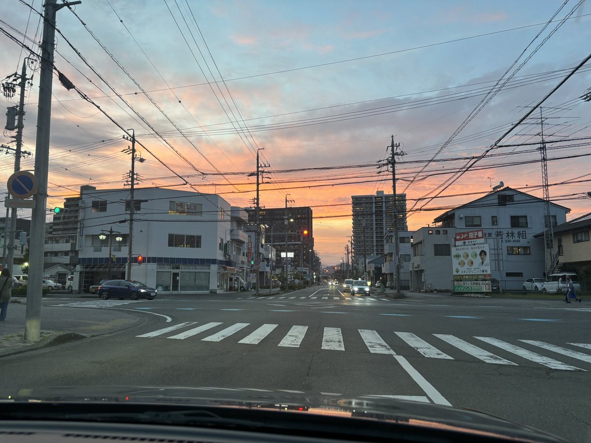 ピンクの夕焼けきれい🤗