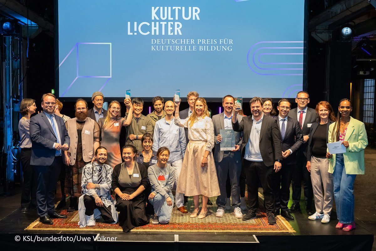 <a href="/BundesKultur/">BKM Kultur & Medien</a> <a href="/HMWK_Hessen/">HMWK Hessen</a> Den Deutschen Preis für kulturelle Bildung #KULTURLICHTER in der Kategorie Pubikumspreis erhielt das Projekt „Opernglas war gestern – MSY goes viral“ der Münchner Symphoniker. Mehr dazu: ➡️ kulturstiftung.de/bekanntgabe-de…