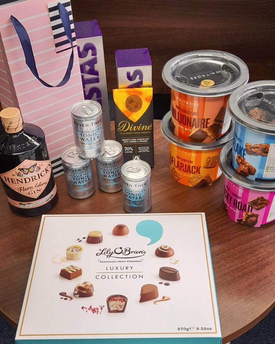 hullwhitakers's tweet photo. Gifts from a happy seller for our Anlaby sales team! 🏡🥰 https://t.co/406SfZ9ADf