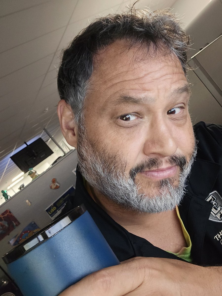 trekker21's tweet photo. Happy Thursday!! It's #StarTrekDiscoDay. The wife and I celebrated 25 years of marriage yesterday; I still can't believe she's put up with me this long.

#ThursdaySelfie #FridayEve #ThursdayVibes #Coffee #Caffeine #OfficeSelfie #CubicleSelfie #STDiscovery #SilverAnniversary https://t.co/lsnRmLF3Xc