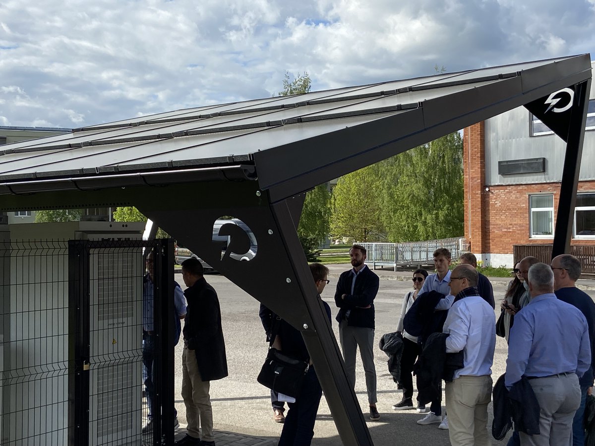 CREATORS tweet media