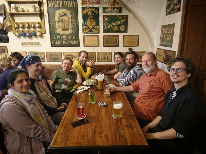 FischerLab210's tweet image. This week, we had a departmental retreat where we shared the latest scientific findings and addressed the future department&apos;s directions. Thanks to everyone for participating! @pragueplantcyto @PetrasekLab @plantmembranes @cell_biologyCZ @RomanPleskot  @UEBavcr