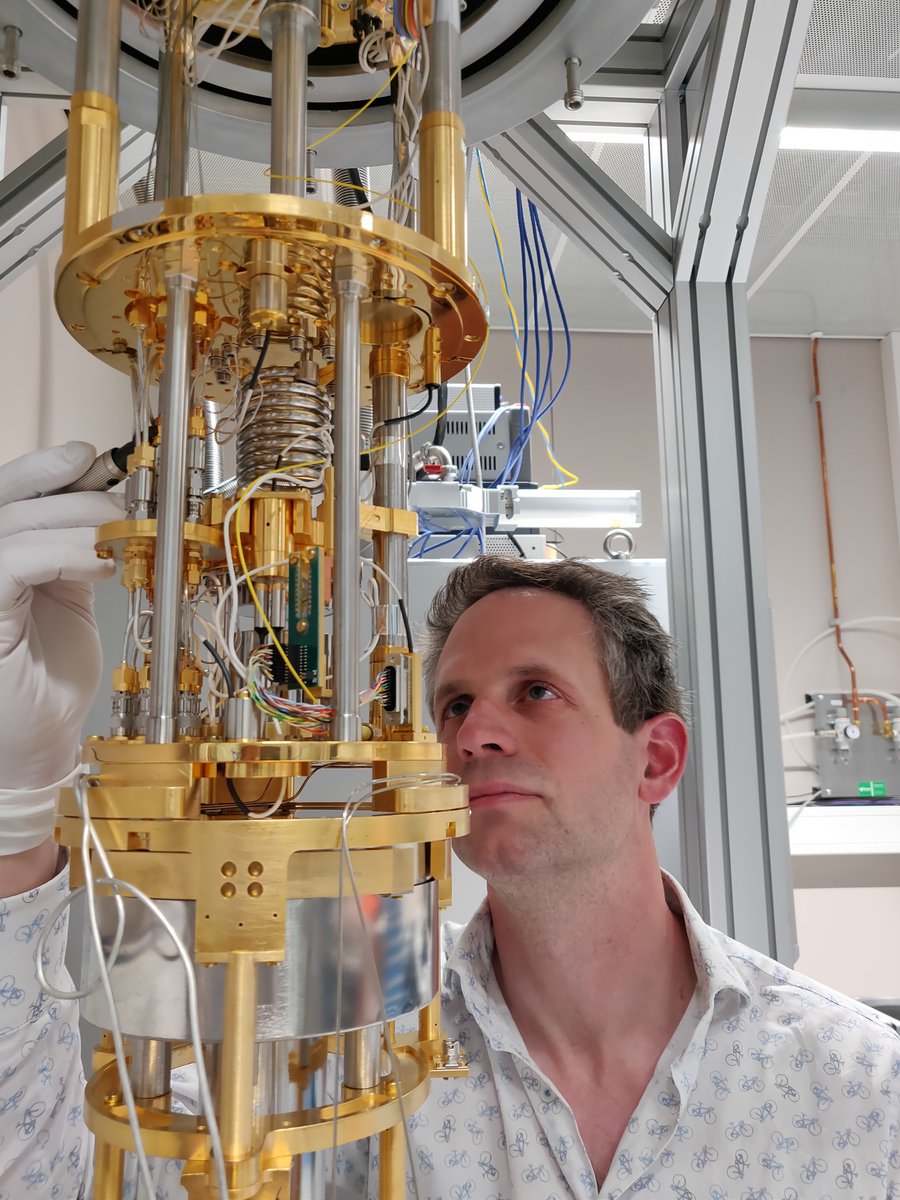 SRON Space Research (@sron_space) on Twitter photo Felicitaties aan <a href="/PieterJdeVisser/">Pieter de Visser</a> met zijn <a href="/NWONieuws/">NWO Nieuws</a> ENW-M beurs! Hiermee ontwikkelt hij detectoren die individuele infrarooddeeltjes waarnemen vanaf exoplaneten. Met het oog op de <a href="/esa/">European Space Agency</a> LIFE ruimtemissie sron.nl/news/13669/ Felicitaties aan <a href="/PieterJdeVisser/">Pieter de Visser</a> met zijn <a href="/NWONieuws/">NWO Nieuws</a> ENW-M beurs! Hiermee ontwikkelt hij detectoren die individuele infrarooddeeltjes waarnemen vanaf exoplaneten. Met het oog op de <a href="/esa/">European Space Agency</a> LIFE ruimtemissie sron.nl/news/13669/