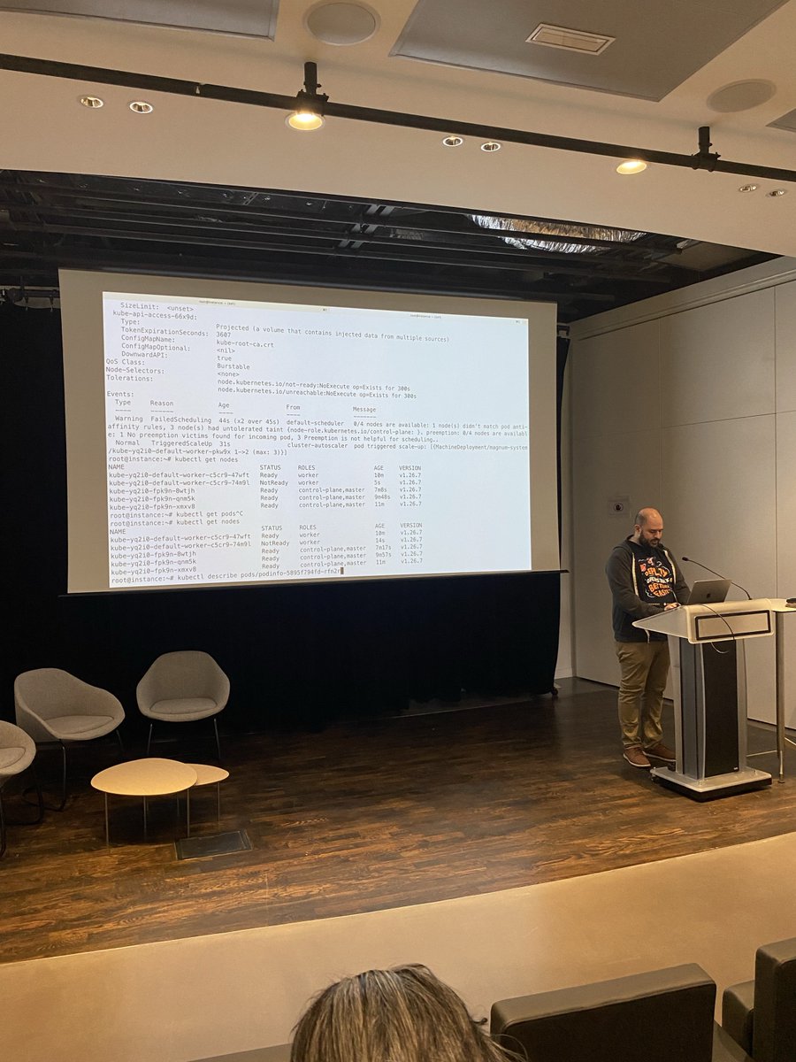 vexxhost's tweet image. The #OpenInfraDay in Paris-Saclay, France was an incredible hit! 🇫🇷
Thanks for joining us at @_mnaser's talk - so good to have met with so many of you!
As always, big thanks to @openinfradev for an incredible event.
Until next time! 👋