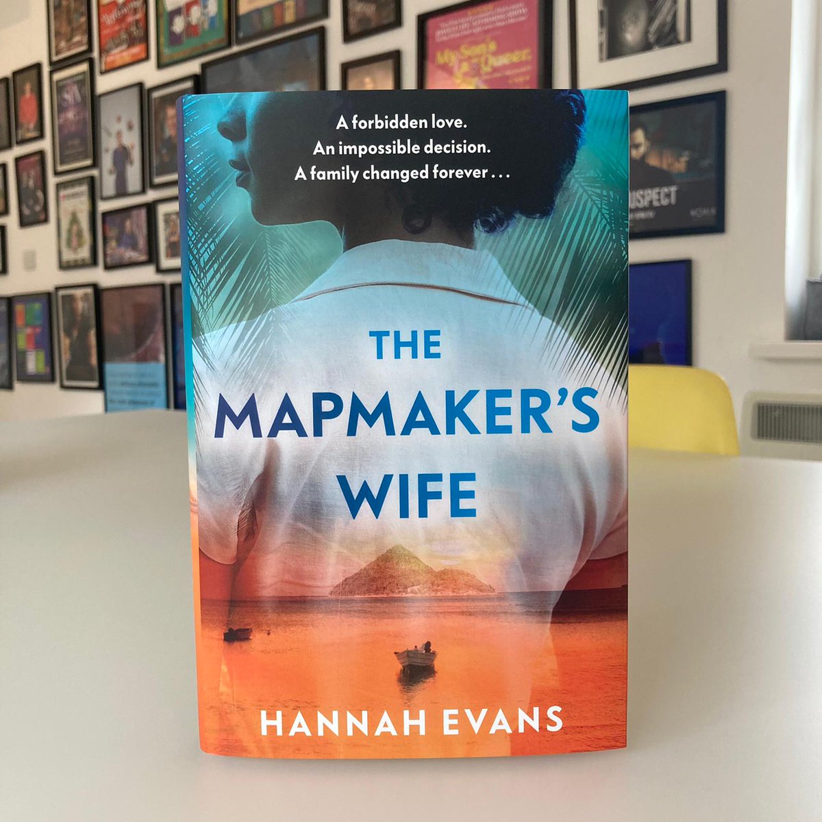 🗺️ Wishing a very happy publication day to @_hannahevans and #TheMapmakersWife 📖 Published today by @orionbooks