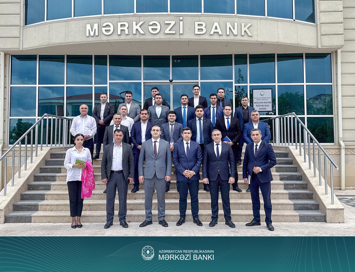 Mərkəzi Bankın əməkdaşları Naxçıvan şəhərində “Pul nişanlarının dəyişdirilməsi ilə bağlı Qanunvericilikdə edilmiş dəyişikliklər” və “ABŞ dollarının mühafizə sistemi” mövzularında sessiya keçiriblər. Sessiyada Mərkəzi Bankın Naxçıvan MR İdarəsinin, eləcə də muxtar respublikada