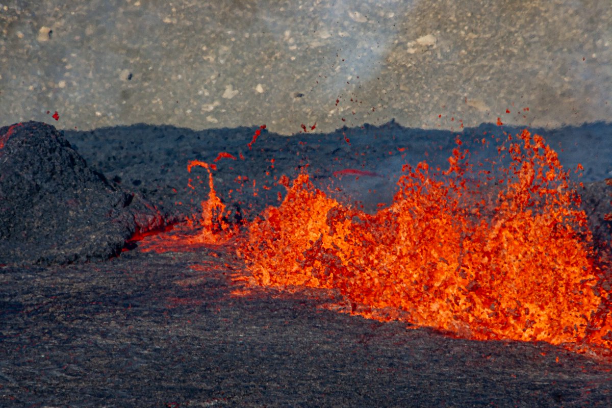 From the eruption in geldingadalir in august 2022.

#volcano #iceland #thephotohour #landscapephotography #visiticeland