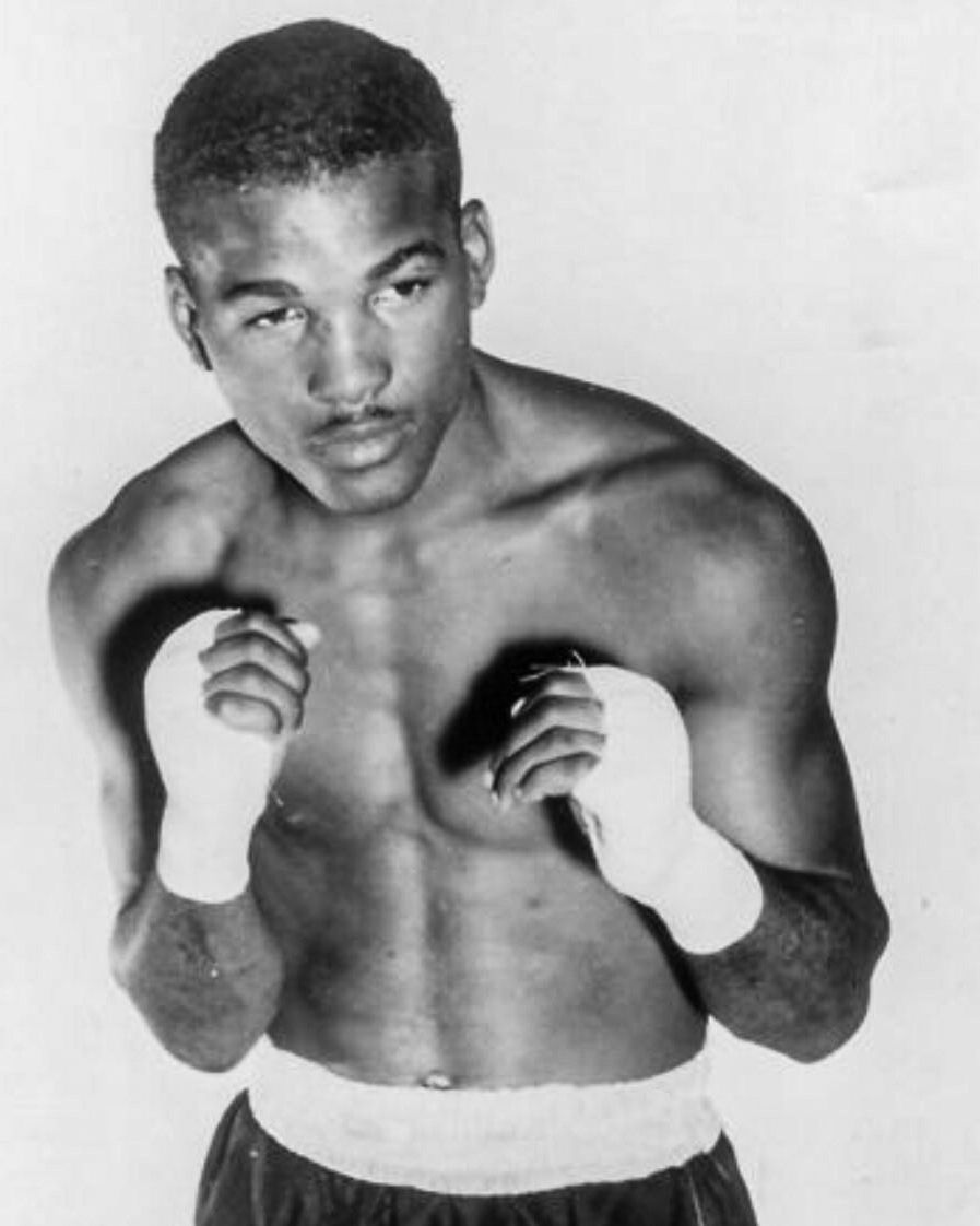 𝗙𝗲𝗿𝗼𝗰𝗶𝗼𝘂𝘀 𝗮𝗻𝗱 𝗙𝗹𝗮𝘄𝗲𝗱: Cuba's Angel Robinson Garcia idolised Sugar Ray Robinson, led a turbulent personal life and boxed a who’s who of fighting royalty. Read: buff.ly/3QYhP2S