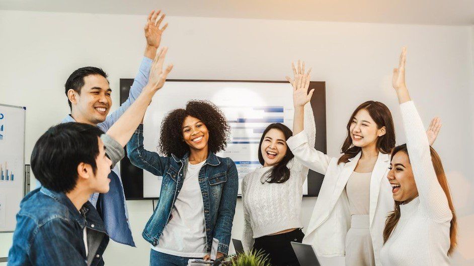 Amidst the looming Workplace Fairness Legislation, fostering an inclusive culture is more crucial than ever. Discover actionable tips for creating a workplace where everyone feels valued and supported.

Read more: buff.ly/3QSpXSe

#DEI #FairorNot #WFL #HR #Inclusivity