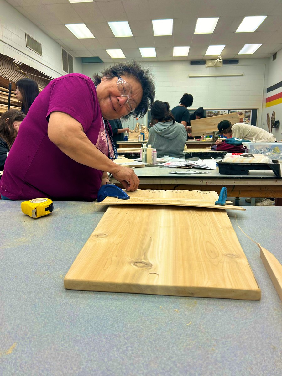 LisaMactbay's tweet photo. Pushing forward on building their tikinagan’s! Huge thank you to our cultural support team Andrea and Maryjane (TBIFC) for sharing their teachings - turning their beautiful ideas into reality in our workshop! @HammarskjoldP #tech #skilledtrades #learningfromtheland https://t.co/9P7KabZDLw