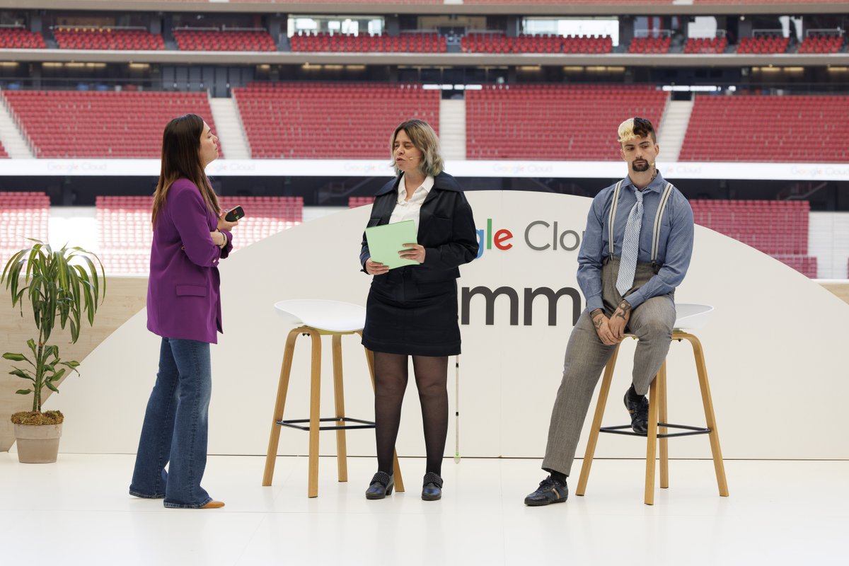 La #IA genera empleo para jóvenes con discapacidad gracias a la colaboración de <a href="/Fundacion_ONCE/">Fundación ONCE</a>, <a href="/ExxitaBCircular/">Éxxita Be Circular</a> y Google Cloud 🤝

El pilar del proyecto TandEM Algoritmo Verde 🚵 es una app basada en Google Cloud Platform e impulsada por Vertex AI. #GoogleCloudSummitMadrid