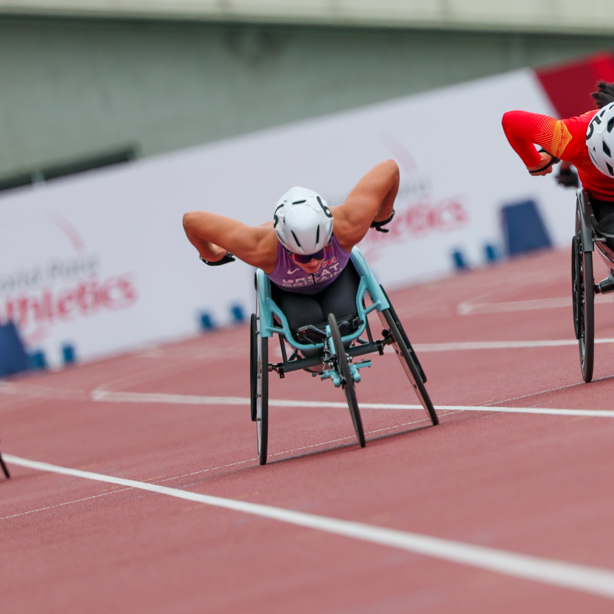 In a fierce T54 400m final, Mel Woods finishes fourth with 55.33 👏 Fantastic racing. #ParaAthletics | @kobe2022wpac