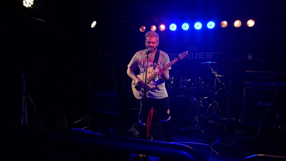 shusetsu_kose's tweet image. 衝撃的なパフォーマンスのYANNI 459。コンクエストにて。一人バンドやばすぎた！
「アリガトウオナマエハ？」と聞かれてハリーですと答えたら「サンキュー ハリーデス！」とのこと。HARRY DEATHだと思われたかも。