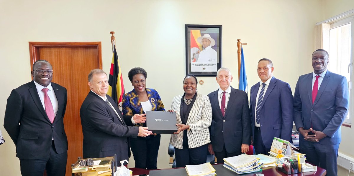 Yesterday, our senior management team, including visiting Board member Mr. Selim Siper, Group EVP for East and Southern Africa Mr. Hans Paulsen, and our MD Mr. Johan Grobbelaar, had the honour of meeting with Hon. @NankabirwaRS the Minister of Energy and Mineral Development, for