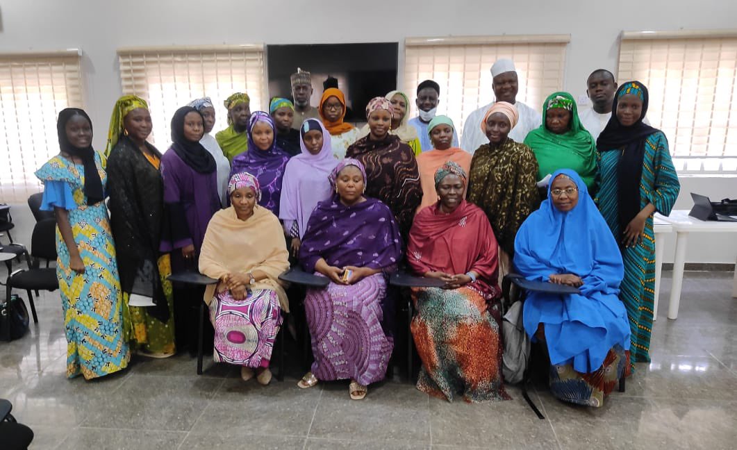 GCCNigeria's tweet photo. GCC, in collaboration with the #BornoState Government, kicks off a three-day training for facilitators of Community Health Extension Workers (CHEWs) on Basic Emergency Obstetric Care and Early #NeonatalCare Care in @BornoGovt State.

 #HealthTraining #MaternalCare @MSDInvents https://t.co/Lu7rrZF3RU