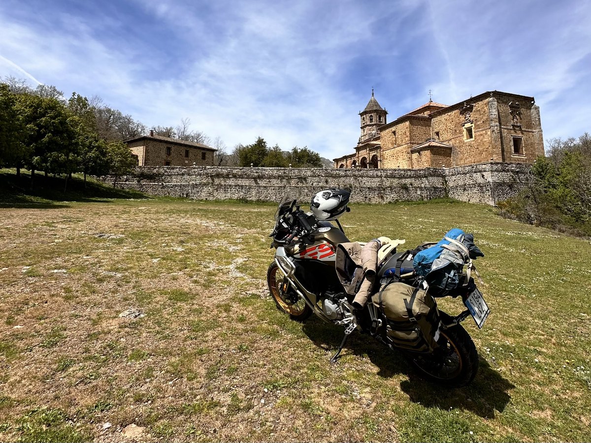 ElsiRider's tweet image. Sigo descubriendo lugares increíbles 😊 en el #reto100pueblos que empezó el 1 de mayo. Paisajes, gentes, arte, cultura y carreteras sinuosas que parecen de National Geographic. ¡La mejor aventura puede estar a la vuelta de la esquina en 🇪🇸
📍La Mata de Monteagudo 🔍

#elsirider