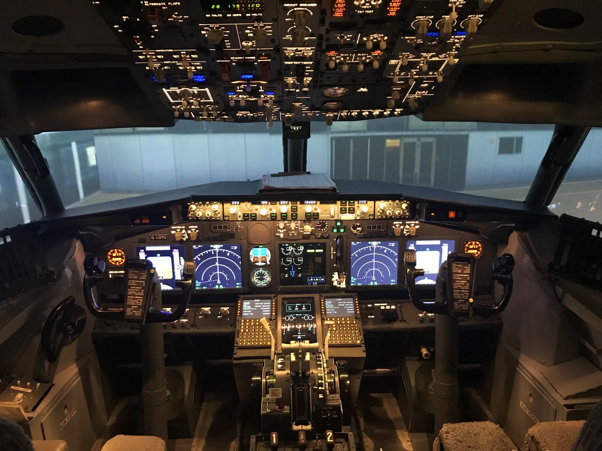 deeflightsim's tweet photo. CANCELLATION THIS SATURDAY (25TH MAY) in our Boeing 737-800NG. Flight Sim Experience 45 minutes cost £130 – HALF PRICE = £65. Airline Pilot Experience 80 minutes cost £160 - HALF PRICE = £80. Call our Sales Team on 0151 348 8926 to book. https://t.co/mLtwveE1dJ