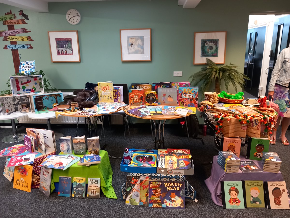 RothSchoolsLib's tweet photo. We have had such a wonderful morning at today’s headteachers meeting! 
We were so lucky to have the opportunity to share what The Rotherham Schools Library Service can offer and show off some of our lovely resources.
#RotherhamLovesReading #RotherhamSchools https://t.co/vHxhVlvEL0