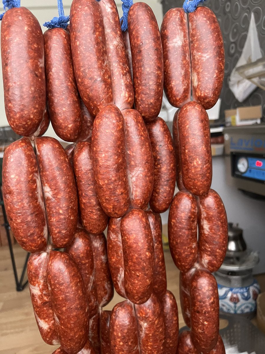 Gençler,sucuk indirimde/
Almasanız bile başkasına ulaşması için rt beğeni yapar mısınız?
Kalitesine kefilim.
El emeği,göz nuru ve uygun fiyat.