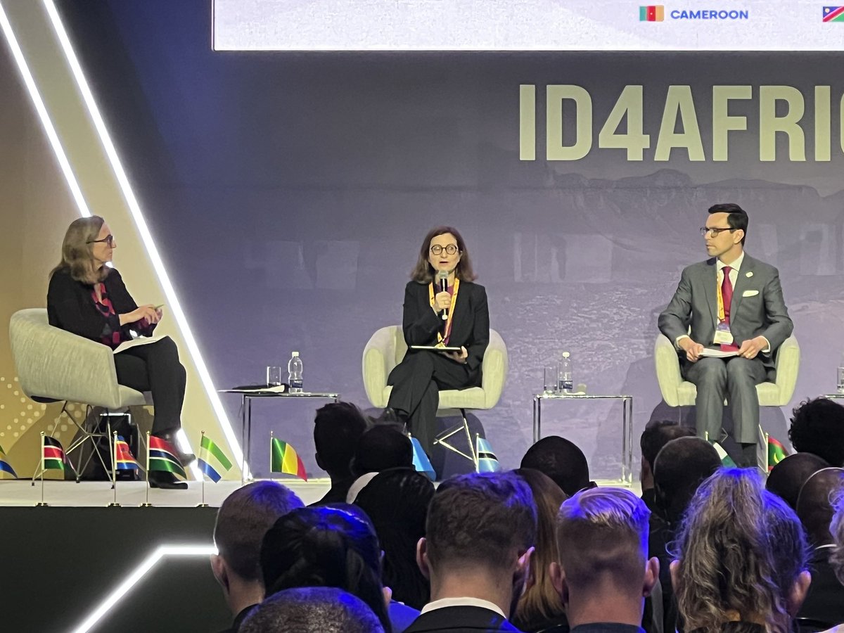 Happening now at #ID4Africa2024: Triparty dialogue between @UNDP, @OECD & @WorldBank on existing international normative governance frameworks Watch: youtube.com/live/IJbkCcJcW…