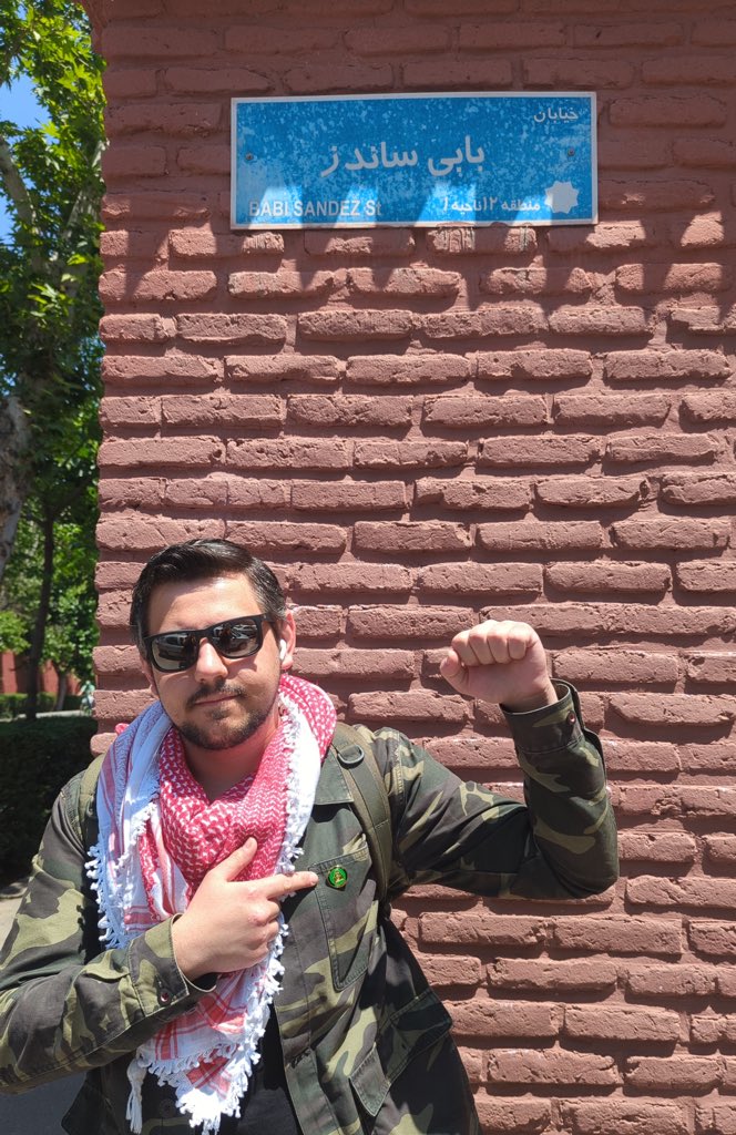 At the UK embassy in Tehran. Iran renamed this street Bobby Sands St in honor of the Irish resistance fighter. He died in prison after 66 days of hunger strike, inspiring Palestinian prisoners to launch their own. We are united globally in our fight against imperialism. 🇮🇪🇵🇸🇬🇧