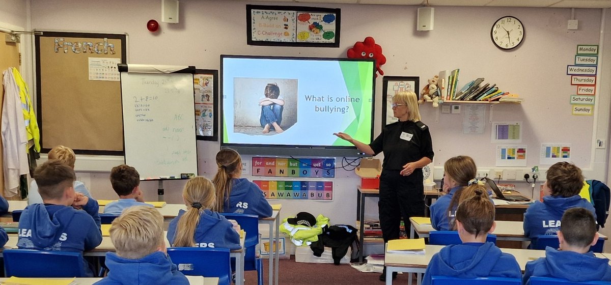 Good morning to all Blackpool Police followers. Being safe on line is always an important subject. Today we were invited to attend St. Nicholas C of E Primary School to talk to their year 6 pupils, before their transition to high school. #BlackpoolPolice