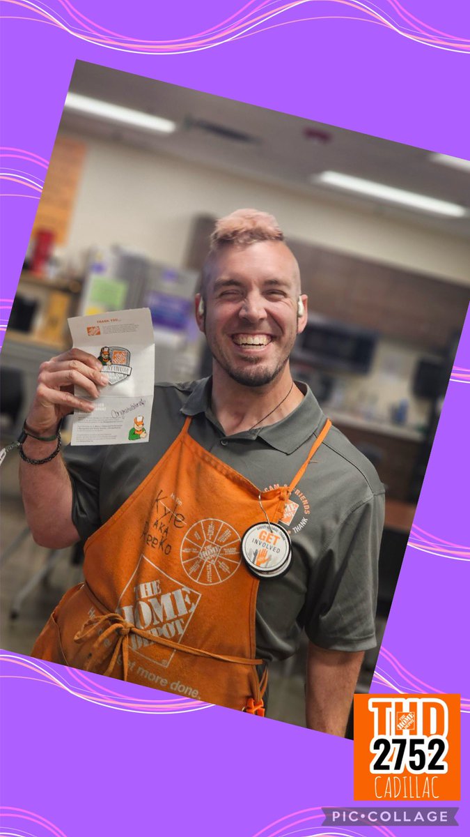 Congratulations to Head Cashier Kyle on his Platinum Milestone Homer Award! That smile is amazing! #homerawards! #platinumhomeraward #cadillac2752