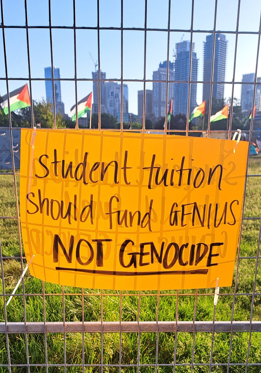 Morning @UofT It's a good day to DISCLOSE and DIVEST. @MericGertler @sandywelsh Change course. Make history -- or at least be on the right side of it! #BDS #EndIsraeliApartheid #FreePalestine #ArmsEmbargoNow