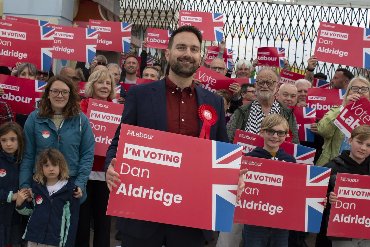 With just 2 hours' notice, over 100 people turned out to support our excellent candidate @DanAldridgeWSM yesterday. 

#WestonSUPERMare is ready for change with new, energised leadership. 

Dan will deliver for us because he is one of us. 

#VoteLabour #Dan4WsM