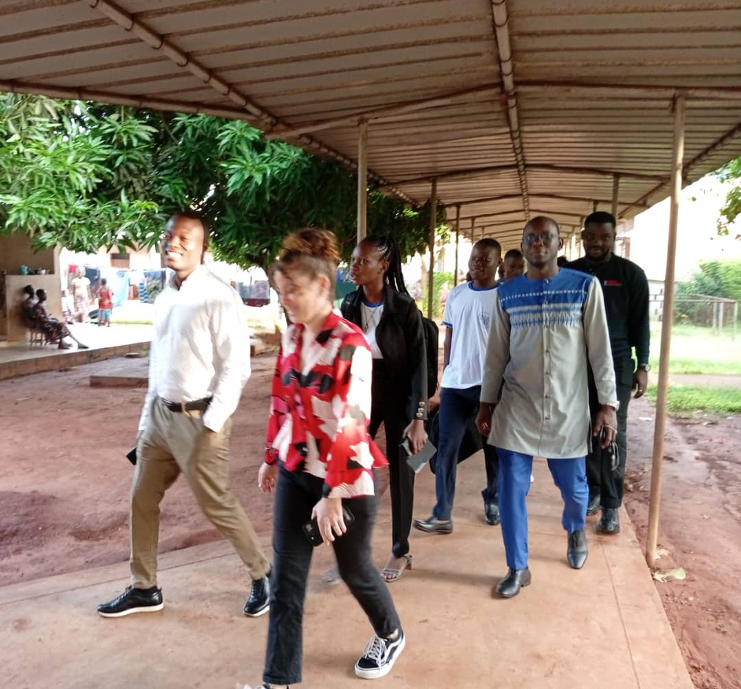 ViaMe8's tweet photo. L'atelier d'échange et d'engagement des journalistes à soutenir la lutte contre les maladies tropicales négligées débuté ce jour par la visite guidée du #CDTUB de #Pobè. #NonAuxMTN .#NoToNTDs
@NTD_SC  @NTDResearch @ActNTDsWest ,@SpeakUpAfrica1 https://t.co/kBvjkwcjsg