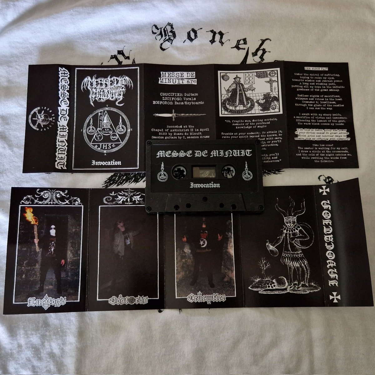 OUT NOW! MESSE DE MINUIT (Spain) 'Invocation' Tape - Black tape with white onbody print - 8 panel J-Card - Limited to 100 copies Sound: ironboneheadproductions.bandcamp.com/album/messe-de… Order: shop.ironbonehead.de