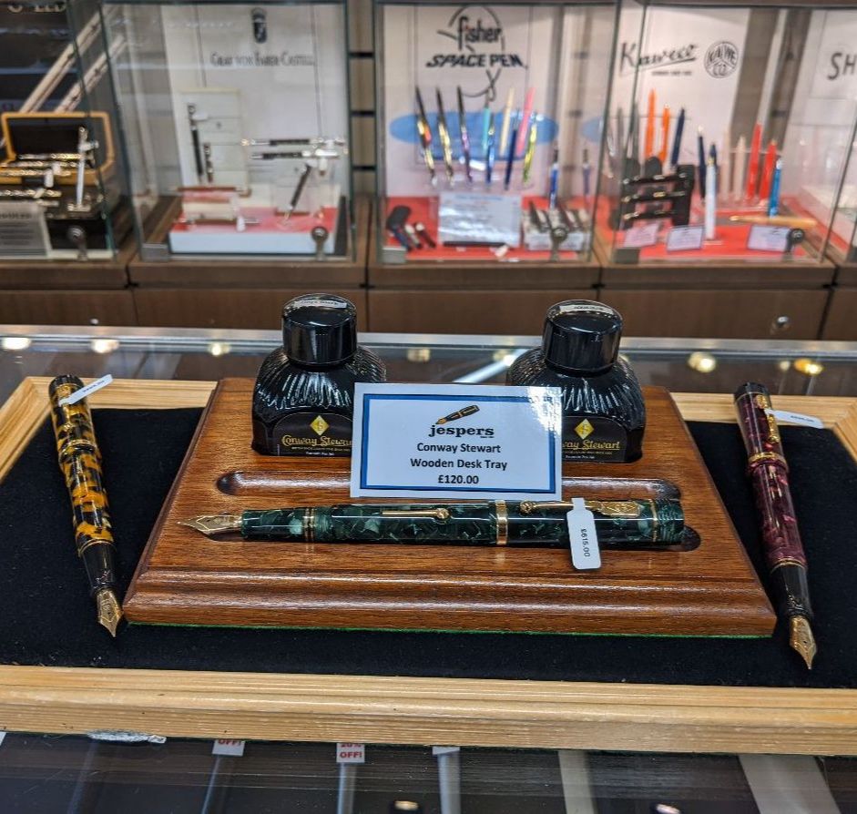 🖋️ We are proud to be one of only a handful of stockists to have these iconic Conway Stewart Churchill pens in store and online. 
jespersofharrogate.co.uk/brands/conway-…
@conway_stewart

#conwaystewart #iconicpenbrand #fountainpens #luxurypens #luxurywriting #ballpointpens #rollerballpens