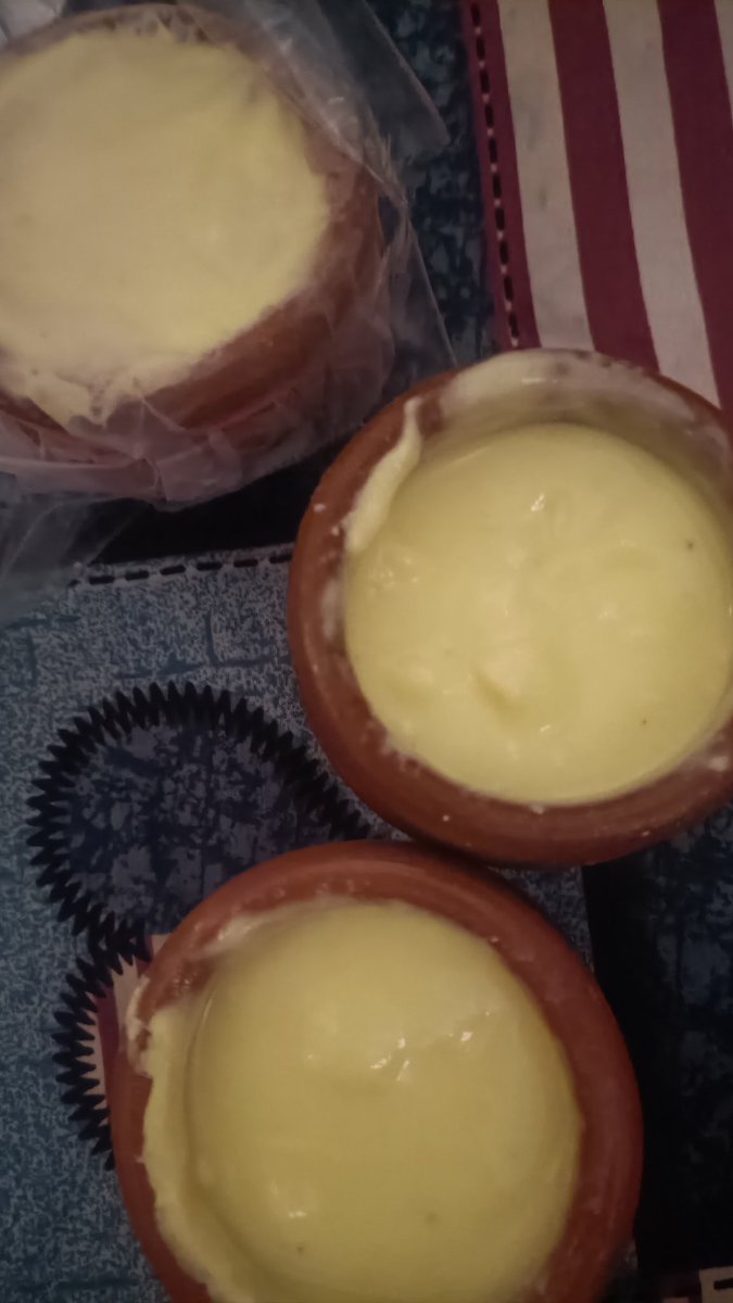 Operators_'s tweet photo. @zomatocare @zomato I just ordered lassi from Zomato and it's so sour and bitter that one can't eat that why restaurant sends this type of food which is on expiry or old food it seems like it is 4/5 days old https://t.co/8Ggrzl1qx3